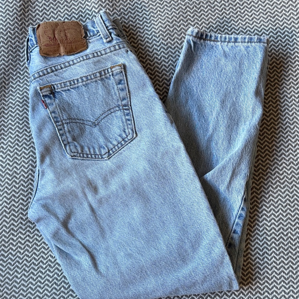 Vintage Levi’s 90s jeans 26x27 light wash blue denim USA made 13550-0291